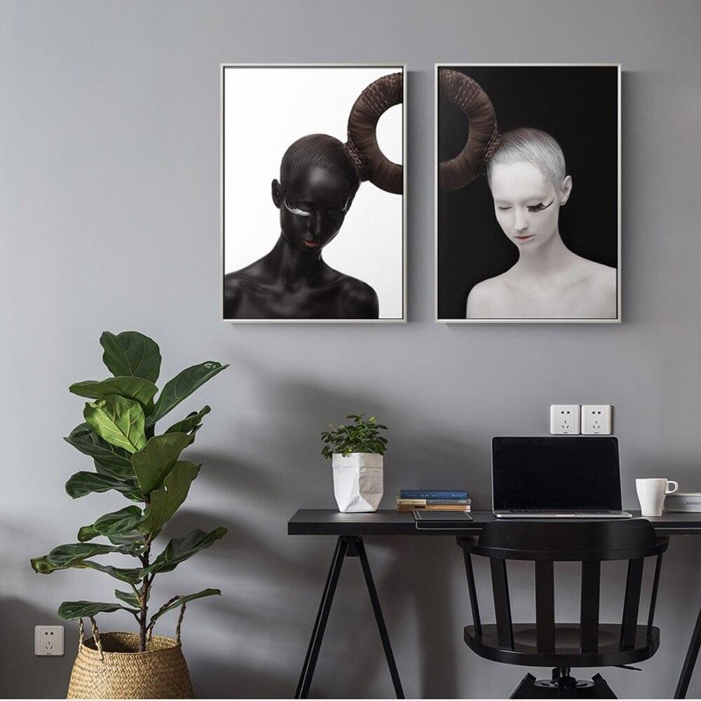 CANVAS - Black & White - Harmony