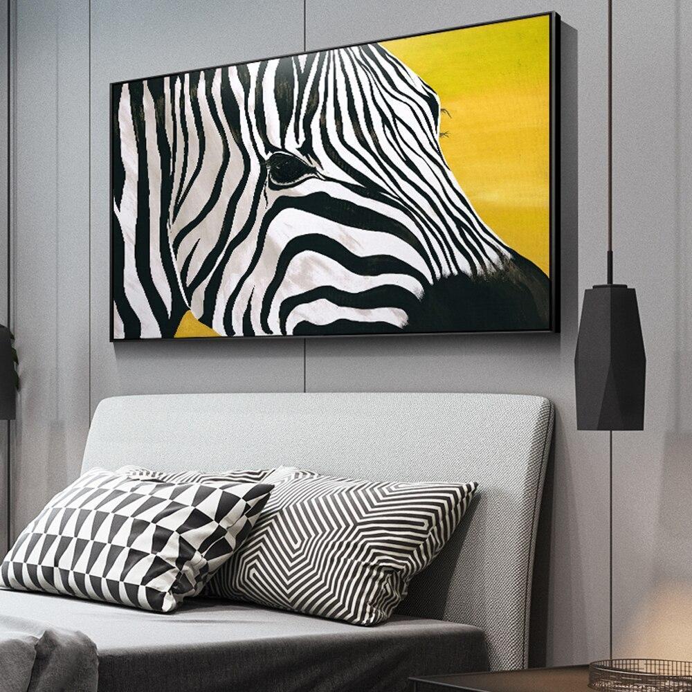 CANVAS - The Zebra Look