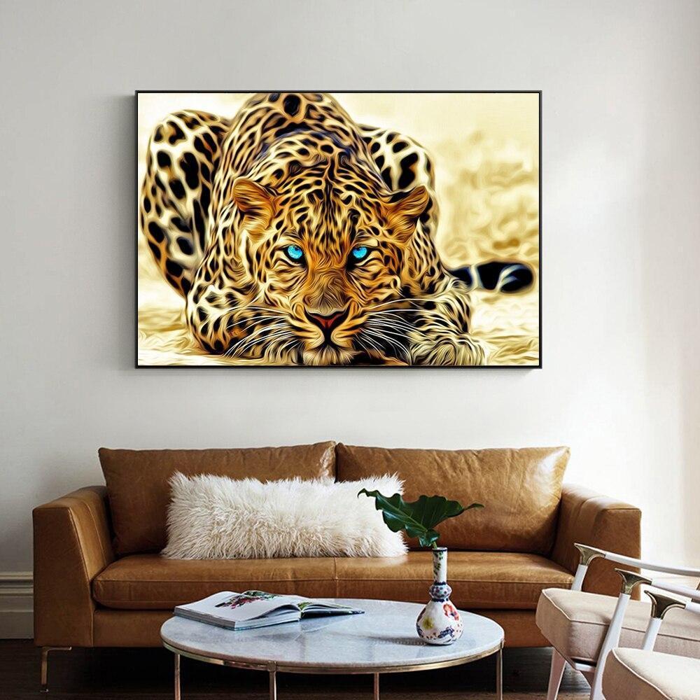 CANVAS - Blue-Eyed Leopard