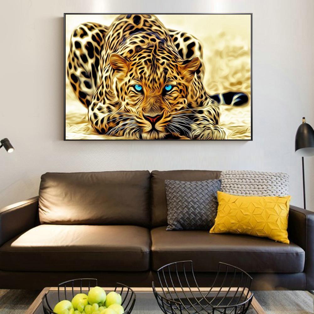 CANVAS - Blue-Eyed Leopard